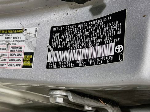 Used 2020 Toyota Corolla LE FWD image 29