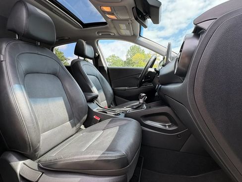 Used 2023 Hyundai Kona Limited AWD/4WD image 30