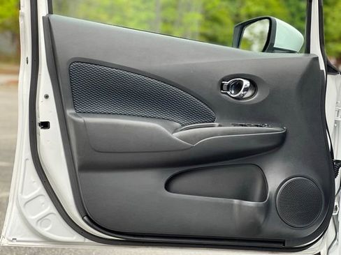 Used 2017 Nissan Versa Note SV FWD image 10