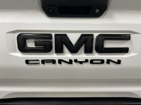 Used 2024 GMC Canyon AT4 w/ AT4 Premium Package AWD/4WD image 33