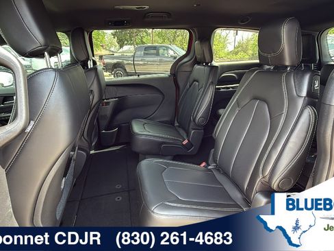 New 2026 Chrysler Voyager LX FWD image 16