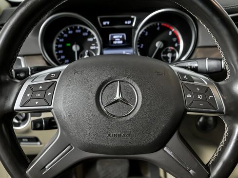 Used 2016 Mercedes-Benz GL 320 BlueTEC 4MATIC image 24