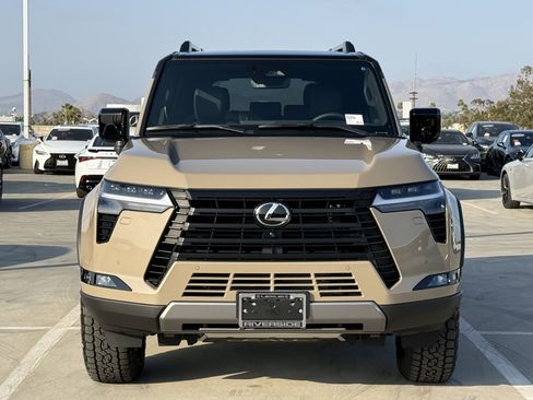 New 2026 Lexus GX 550 AWD/4WD image 6