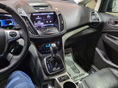 Used 2013 Ford C-MAX Energi SEL FWD image 22
