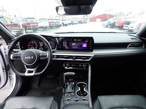 Used 2023 Kia K5 GT-Line image 16