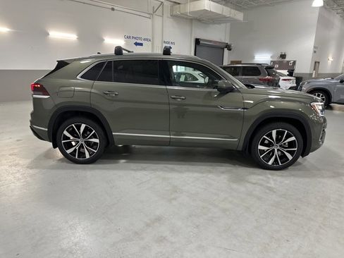 New 2026 Volkswagen Atlas Cross Sport SEL Premium R-Line AWD/4WD image 10