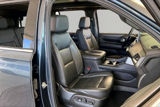 Used 2021 Chevrolet Tahoe LT w/ LT Signature Package RWD image 21