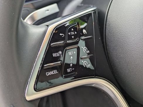 Used 2023 Mercedes-Benz E 350 Sedan image 13