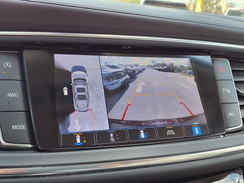Used 2023 Buick Enclave Avenir image 27