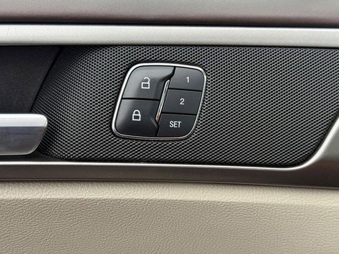 Used 2017 Ford Fusion Platinum image 27