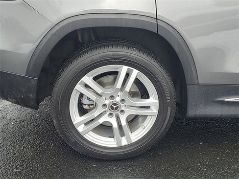 Used 2021 Mercedes-Benz GLB 250 4MATIC image 5