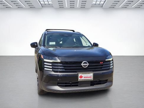 New 2026 Nissan Kicks SR AWD/4WD image 2