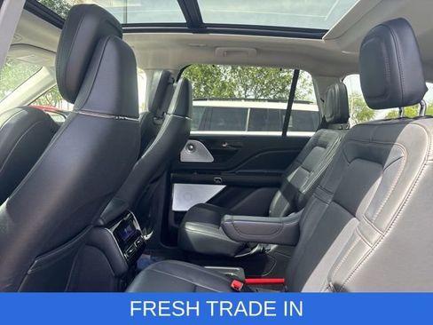 Used 2025 Lincoln Aviator Reserve w/ Equipment Group 201A AWD/4WD image 9