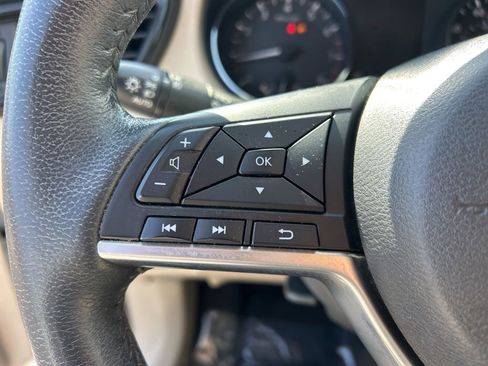 Used 2020 Nissan Rogue SL image 7