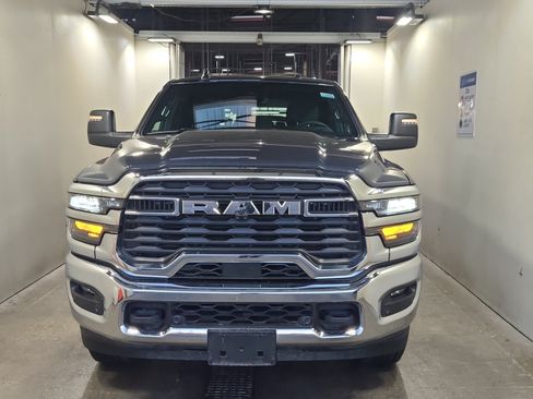 Used 2026 RAM 2500 Big Horn AWD/4WD image 3