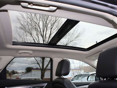 Used 2018 Cadillac XT5 Luxury w/ Driver Awareness Package image 31