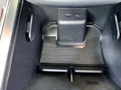 Used 2023 Lucid Air Touring image 16