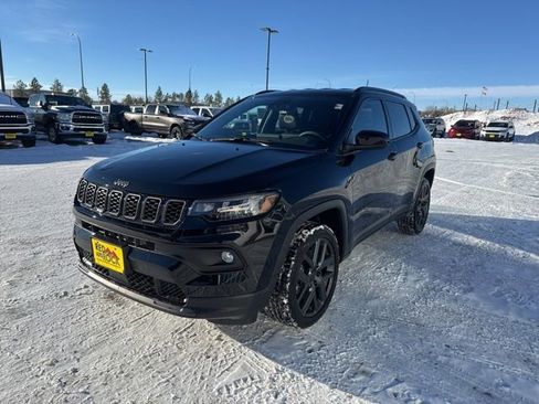 New 2026 Jeep Compass Latitude image 4