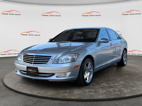 Used 2009 Mercedes-Benz S 550 4MATIC image 1