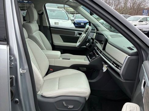 Used 2024 Hyundai Santa Fe Calligraphy image 23