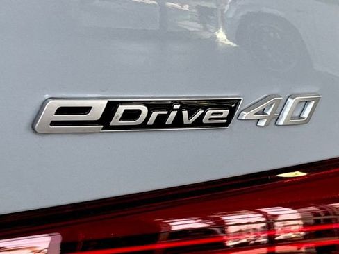 Used 2025 BMW i4 eDrive40 w/ M Sport Package image 4