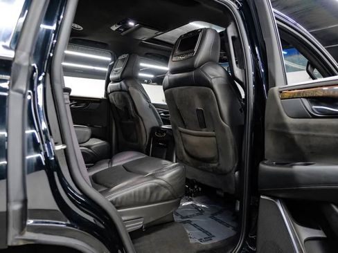 Used 2016 Cadillac Escalade Platinum RWD image 44