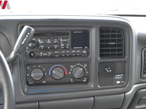 Used 2002 Chevrolet Silverado 2500 LS w/ Electrical Convenience Pkg AWD/4WD image 16