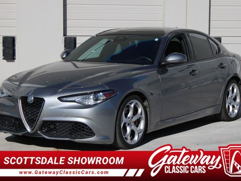 Used 2020 Alfa Romeo Giulia Ti Sport image 1