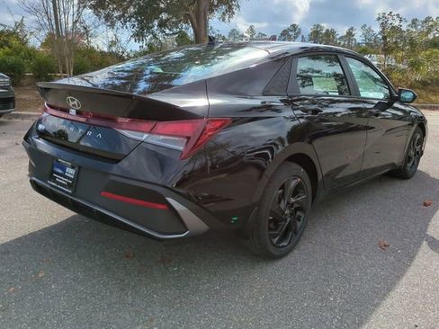 New 2026 Hyundai Elantra Sport image 5