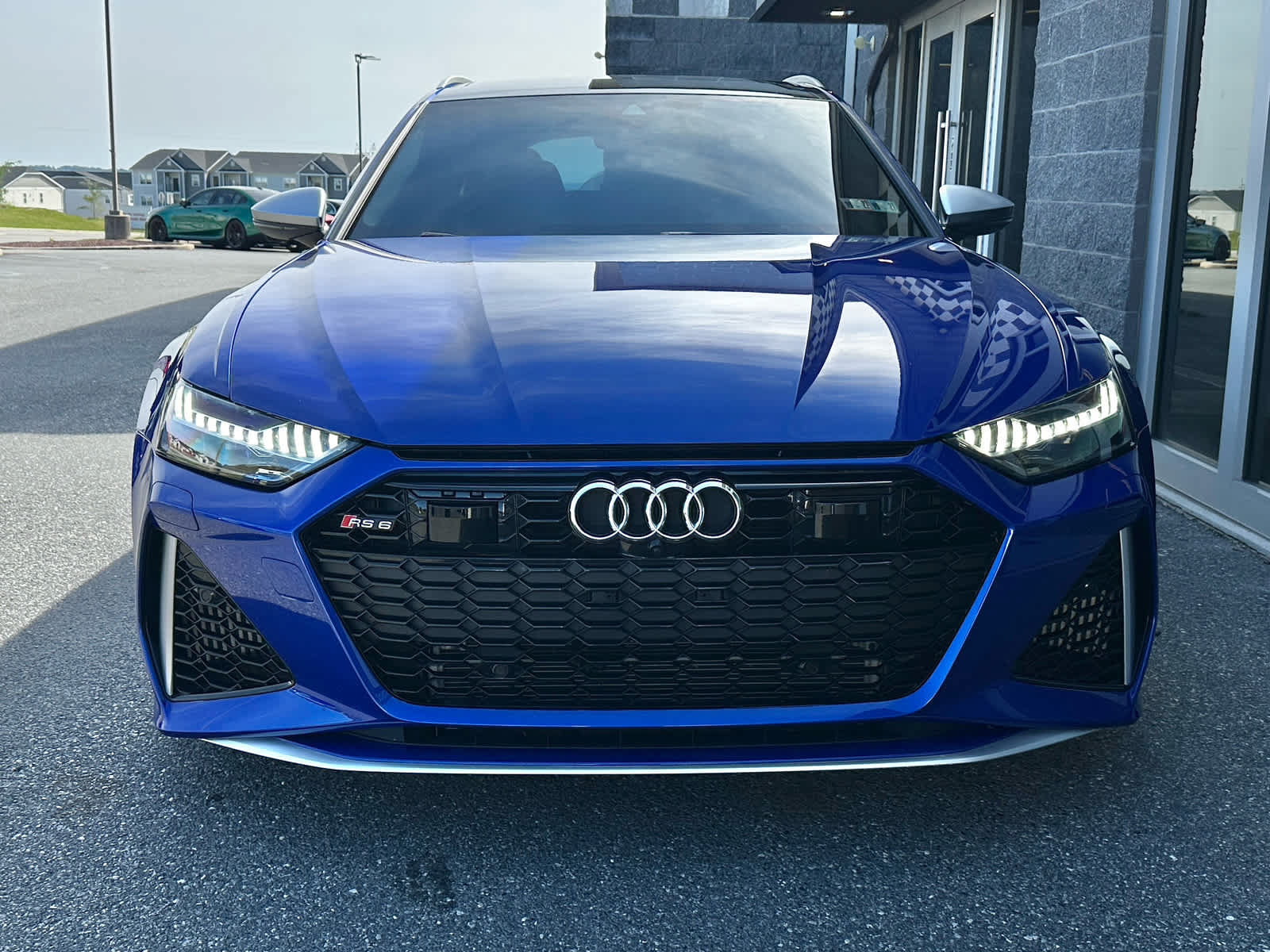 Used 2023 Audi RS 6 AWD/4WD image 2