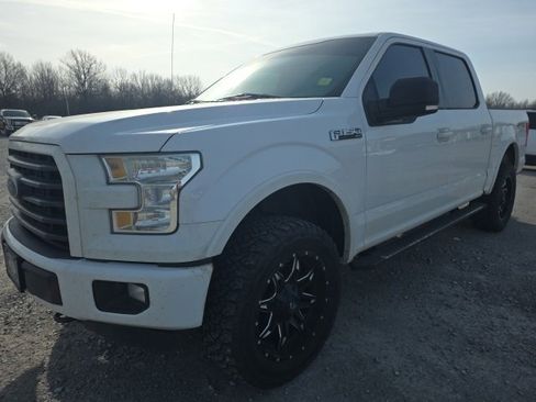 Used 2015 Ford F150 XLT w/ Equipment Group 302A Luxury image 5