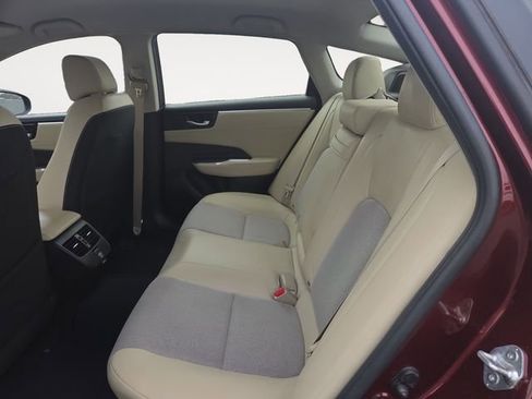 Used 2018 Honda Clarity Plug-In Hybrid image 14