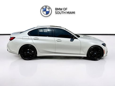 Used 2022 BMW 330i Sedan w/ M Sport Package image 8