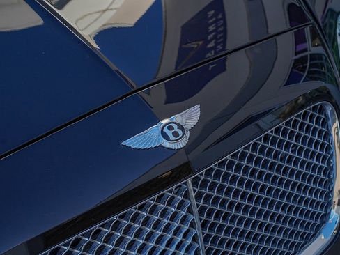 Used 2016 Bentley Continental GT image 4