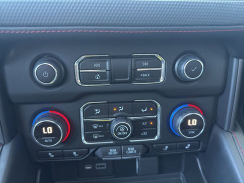 Used 2022 Chevrolet Tahoe RST w/ Luxury Package image 30