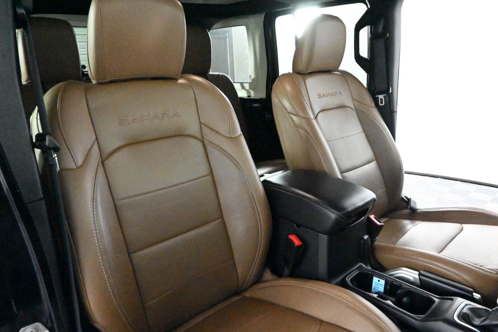 Used 2021 Jeep Wrangler Unlimited Sahara AWD/4WD image 11