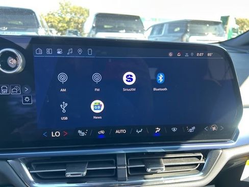 New 2026 Chevrolet Equinox EV LT image 24