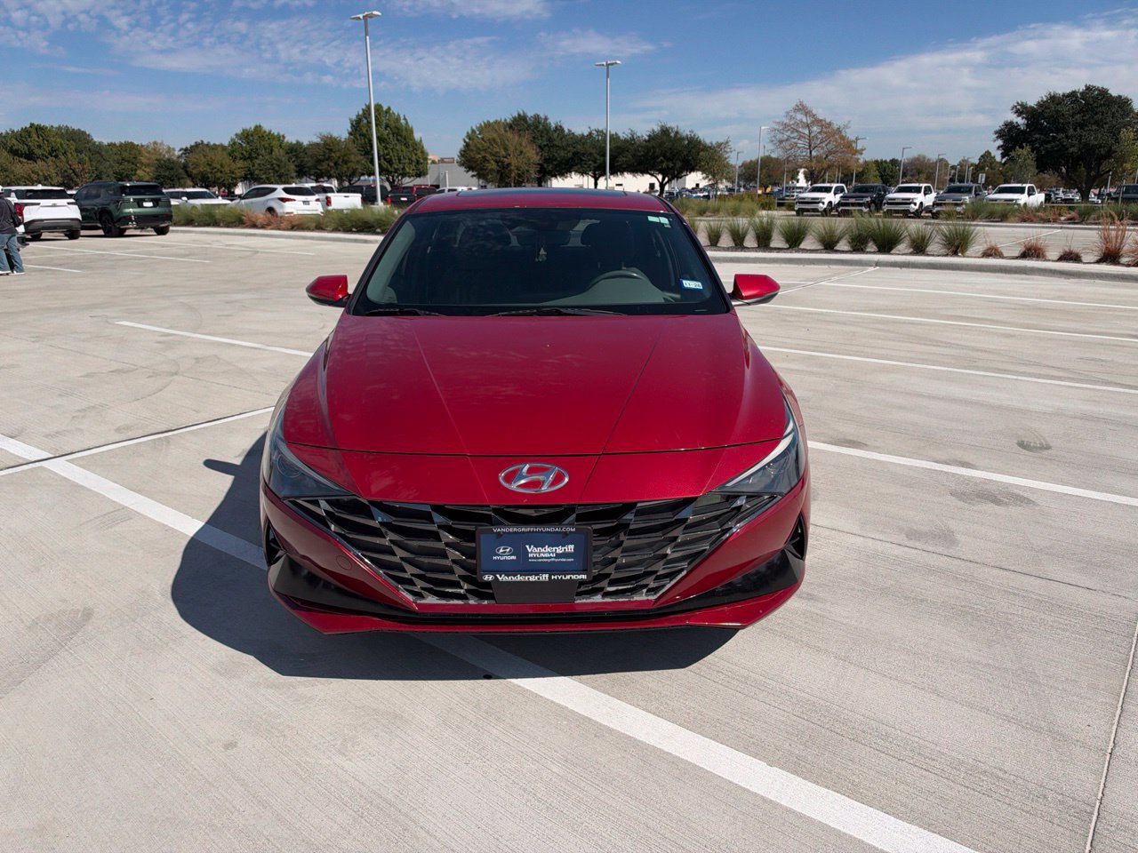 Used 2022 Hyundai Elantra SEL w/ Convenience + Premium Package FWD image 2