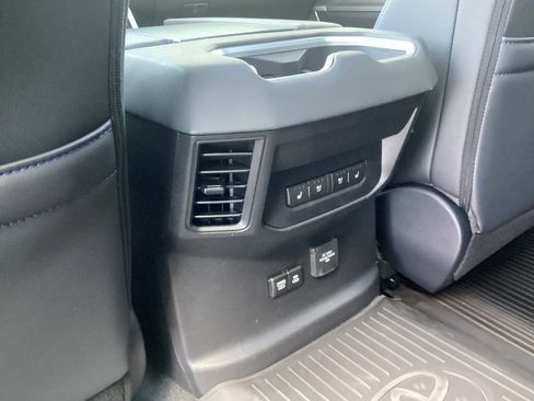 New 2025 Toyota Tundra Platinum image 24