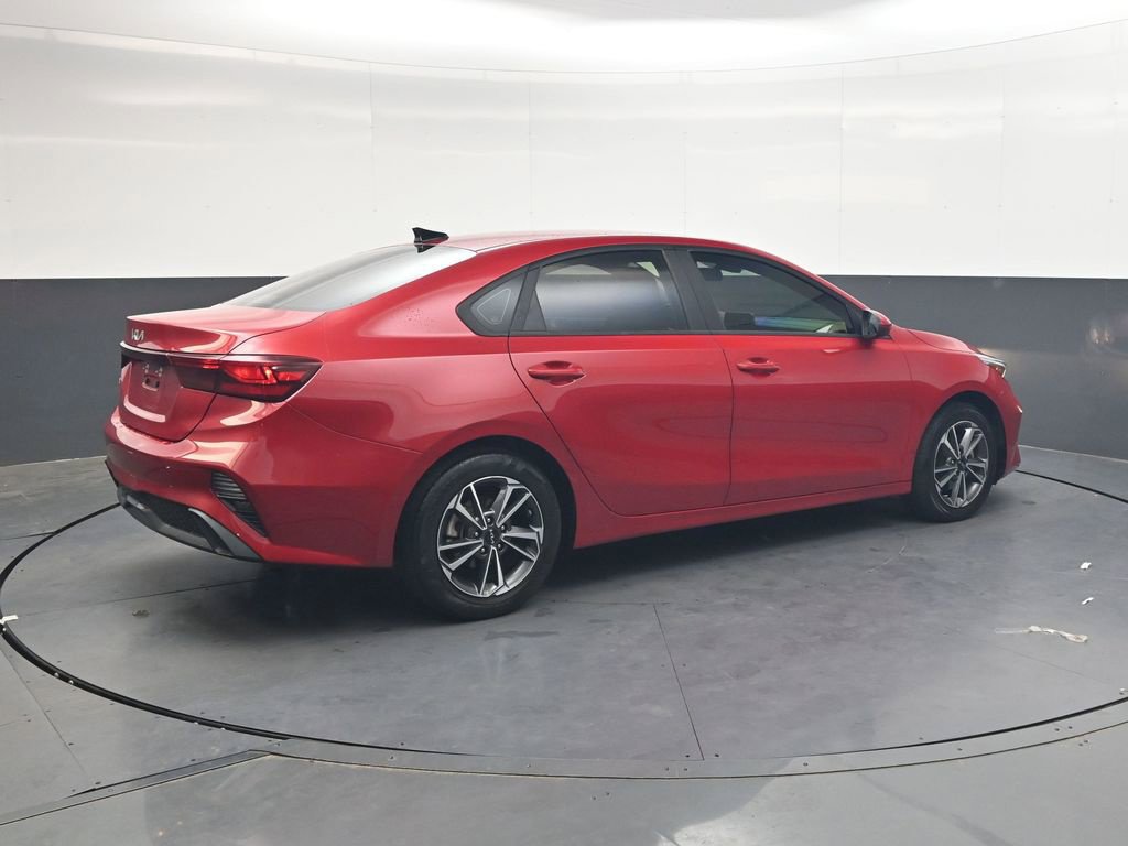 Used 2023 Kia Forte LXS FWD image 4