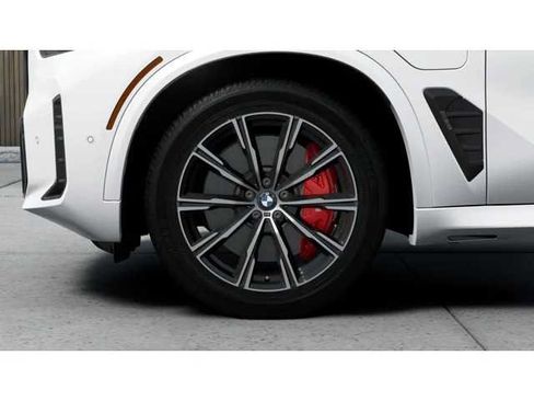 New 2026 BMW X5 xDrive50e w/ M Sport Package AWD/4WD image 7