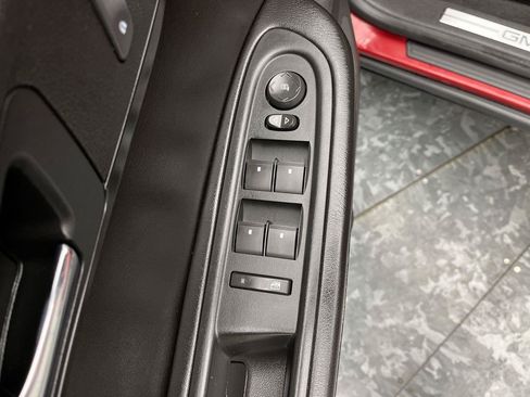 Used 2013 GMC Acadia SLT AWD/4WD image 9