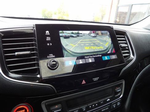 Used 2022 Honda Pilot Touring image 24