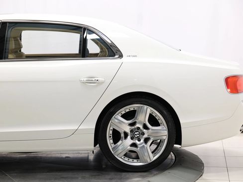 Used 2014 Bentley Flying Spur W12 AWD/4WD image 9