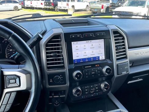 Used 2021 Ford F250 Platinum w/ Tremor Off-Road Package AWD/4WD image 15