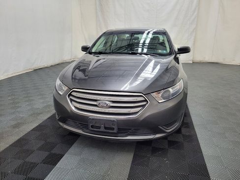 Used 2017 Ford Taurus SE FWD image 15