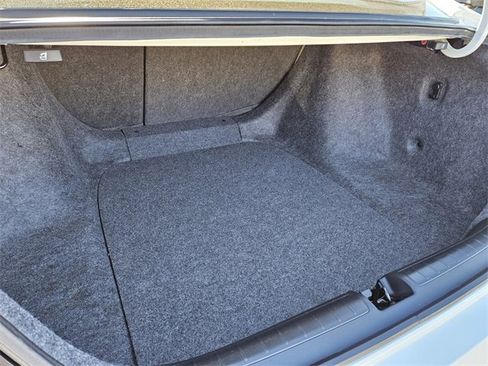 Used 2020 Honda Accord Touring image 13