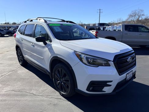 Used 2022 Subaru Ascent Onyx Edition image 4