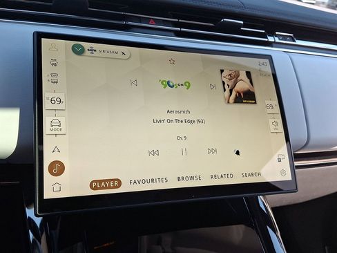 Used 2024 Land Rover Range Rover Sport SE image 25