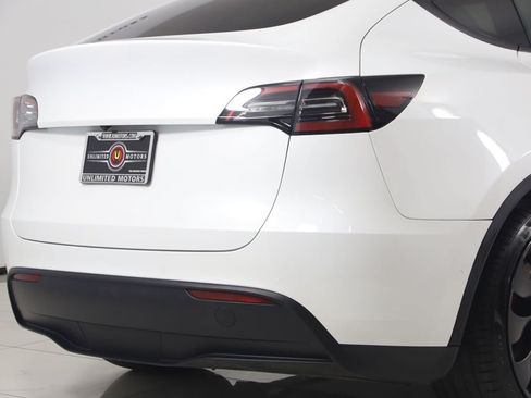 Used 2022 Tesla Model Y Performance AWD/4WD image 41